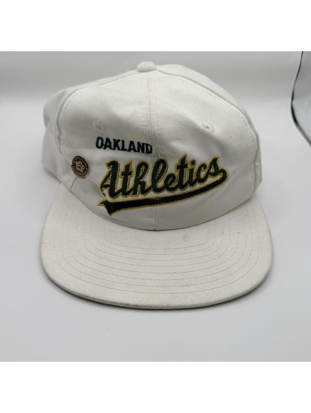 MLB Hat White VTG Oakland A's Twins Snapback